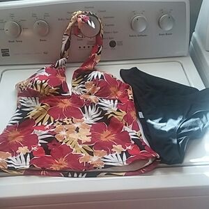 Nwt ! Tankini! Size large ! Top only​​
